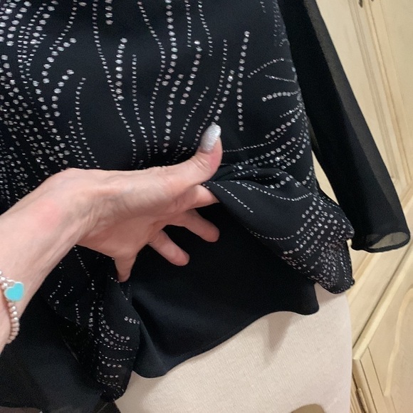 GLAMOROUS and beautiful party top - Picture 4 of 8